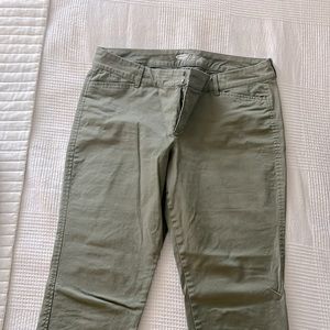 Old Navy The Pixie Chino’s Size 12